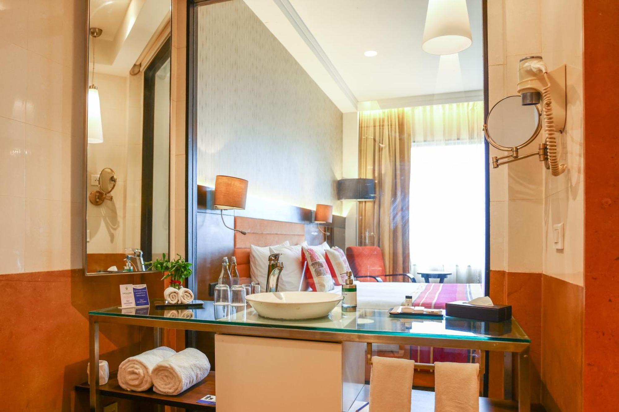 Balaji Sarovar Premiere Solapur Exterior foto