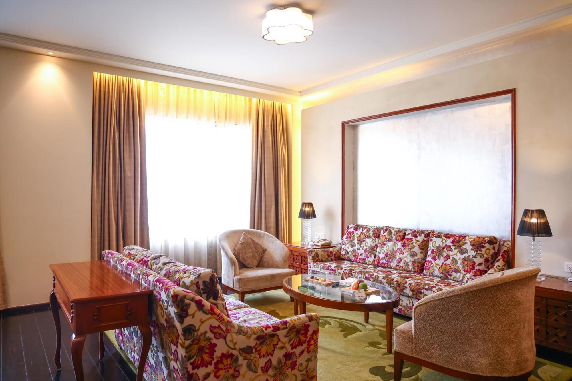 Balaji Sarovar Premiere Solapur Exterior foto